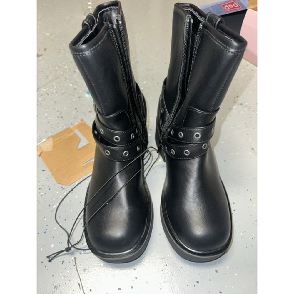 Women's Size 6.5 Pop Billboard Black Ankle Boots with Buckles NEW Z26 - Picture 3 of 6